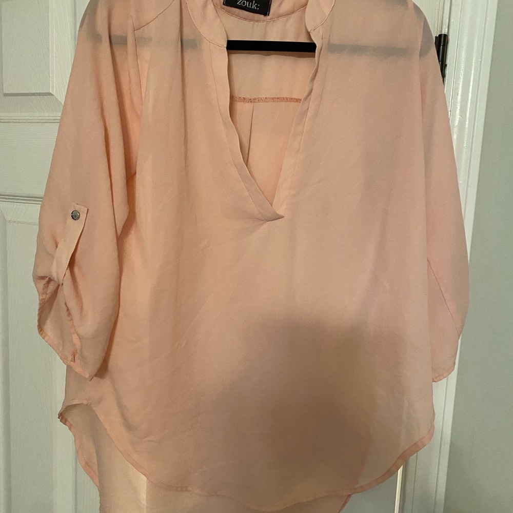 Cute Peach boutique top ! Good condition